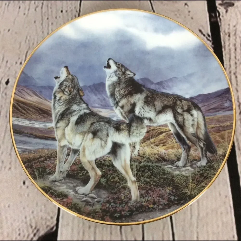 The Hamilton Collection - Year of the Wolf (1994) Set Of 2(Gold Rim) By Al Agnew